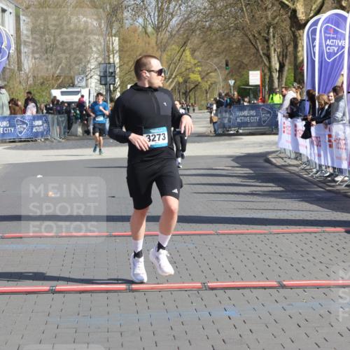 12.04.2026 - 45. Internationalen Wilhelmsburger Insellauf Strokosch-Dieckow http://msf.ph/oto/9469566 12.04.2026 11:23:51 Ziel 3273 meine-sportfotos.de
