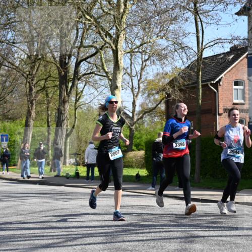 12.04.2026 - 45. Internationalen Wilhelmsburger Insellauf J. Mangold http://msf.ph/oto/9469577 12.04.2026 11:17:44 Ziel 2419, 2420, 2312, 2241, 5309, 3944, 3398, 2807, 4191, 4786, 3435, 3435, 2240, 5700, 4902, 4918 meine-sportfotos.de