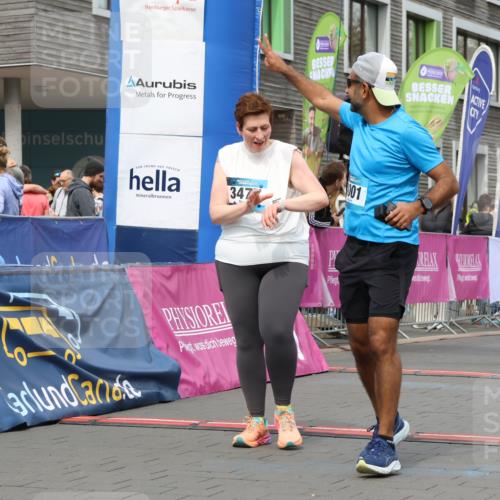 12.04.2026 - 45. Internationalen Wilhelmsburger Insellauf Strokosch-Dieckow http://msf.ph/oto/9469601 12.04.2026 13:40:01 Ziel 4001, 3477 meine-sportfotos.de
