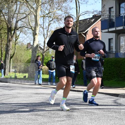 12.04.2026 - 45. Internationalen Wilhelmsburger Insellauf J. Mangold http://msf.ph/oto/9469607 12.04.2026 11:18:00 Ziel 2807, 4191, 4786, 3435, 2240, 5700, 4902, 4918, 2806, 4582, 4586, 2385 meine-sportfotos.de