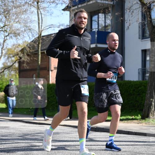 12.04.2026 - 45. Internationalen Wilhelmsburger Insellauf J. Mangold http://msf.ph/oto/9469619 12.04.2026 11:18:00 Ziel 2807, 4191, 4786, 3435, 2240, 5700, 4902, 4918, 2806, 4582, 4586, 2385 meine-sportfotos.de