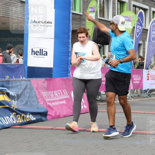 12.04.2026 - 45. Internationalen Wilhelmsburger Insellauf Strokosch-Dieckow http://msf.ph/oto/9469653 12.04.2026 13:40:00 Ziel 4001, 3477 meine-sportfotos.de