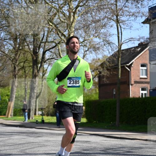 12.04.2026 - 45. Internationalen Wilhelmsburger Insellauf J. Mangold http://msf.ph/oto/9469696 12.04.2026 11:18:21 Ziel 2806, 4582, 4586, 2385, 3633, 3096, 3421, 2322, 4148, 4147, 3104, 4151 meine-sportfotos.de