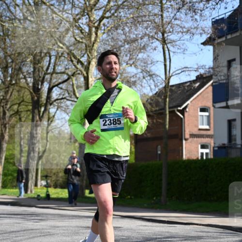 12.04.2026 - 45. Internationalen Wilhelmsburger Insellauf J. Mangold http://msf.ph/oto/9469698 12.04.2026 11:18:21 Ziel 2806, 4582, 4586, 2385, 3633, 3096, 3421, 2322, 4148, 4147, 3104, 4151 meine-sportfotos.de