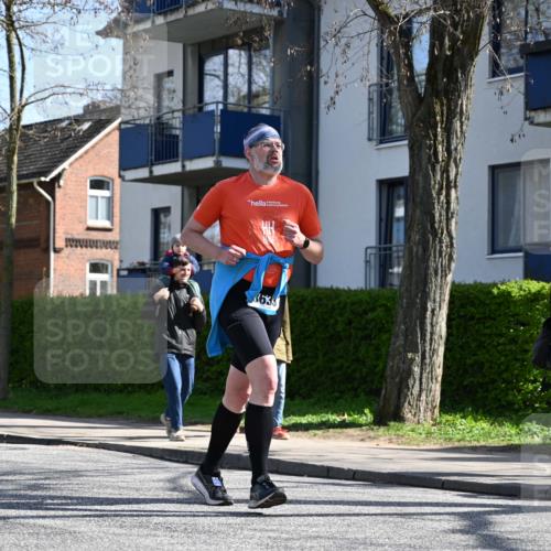 12.04.2026 - 45. Internationalen Wilhelmsburger Insellauf J. Mangold http://msf.ph/oto/9469704 12.04.2026 11:18:31 Ziel 2806, 4582, 4586, 2385, 3633, 3096, 3421, 2322, 4148, 4147, 3104, 4151, 2960 meine-sportfotos.de