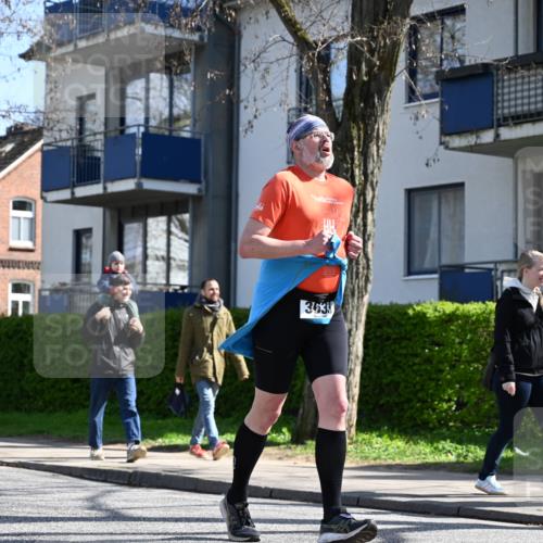 12.04.2026 - 45. Internationalen Wilhelmsburger Insellauf J. Mangold http://msf.ph/oto/9469710 12.04.2026 11:18:31 Ziel 2806, 4582, 4586, 2385, 3633, 3096, 3421, 2322, 4148, 4147, 3104, 4151, 2960 meine-sportfotos.de