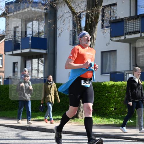12.04.2026 - 45. Internationalen Wilhelmsburger Insellauf J. Mangold http://msf.ph/oto/9469712 12.04.2026 11:18:31 Ziel 2806, 4582, 4586, 2385, 3633, 3096, 3421, 2322, 4148, 4147, 3104, 4151, 2960 meine-sportfotos.de