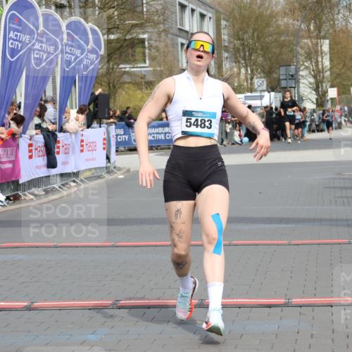 12.04.2026 - 45. Internationalen Wilhelmsburger Insellauf Strokosch-Dieckow http://msf.ph/oto/9469720 12.04.2026 12:50:36 Ziel 5280, 5483 meine-sportfotos.de