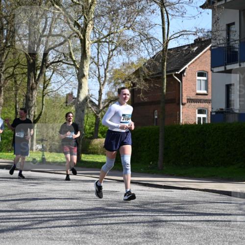 12.04.2026 - 45. Internationalen Wilhelmsburger Insellauf J. Mangold http://msf.ph/oto/9469733 12.04.2026 11:18:35 Ziel 2806, 4582, 4586, 2385, 3633, 3096, 3421, 2322, 4148, 4147, 3104, 4151, 2960, 2471 meine-sportfotos.de