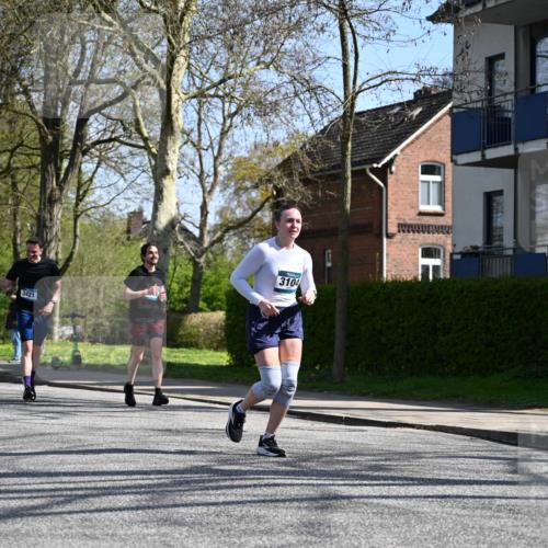 12.04.2026 - 45. Internationalen Wilhelmsburger Insellauf J. Mangold http://msf.ph/oto/9469735 12.04.2026 11:18:35 Ziel 2806, 4582, 4586, 2385, 3633, 3096, 3421, 2322, 4148, 4147, 3104, 4151, 2960, 2471 meine-sportfotos.de