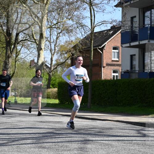 12.04.2026 - 45. Internationalen Wilhelmsburger Insellauf J. Mangold http://msf.ph/oto/9469736 12.04.2026 11:18:35 Ziel 2806, 4582, 4586, 2385, 3633, 3096, 3421, 2322, 4148, 4147, 3104, 4151, 2960, 2471 meine-sportfotos.de