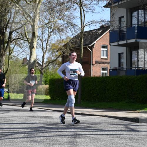 12.04.2026 - 45. Internationalen Wilhelmsburger Insellauf J. Mangold http://msf.ph/oto/9469737 12.04.2026 11:18:35 Ziel 2806, 4582, 4586, 2385, 3633, 3096, 3421, 2322, 4148, 4147, 3104, 4151, 2960, 2471 meine-sportfotos.de