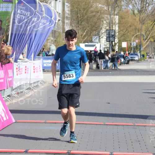 12.04.2026 - 45. Internationalen Wilhelmsburger Insellauf Strokosch-Dieckow http://msf.ph/oto/9469741 12.04.2026 11:24:01 Ziel 2555, 5583 meine-sportfotos.de