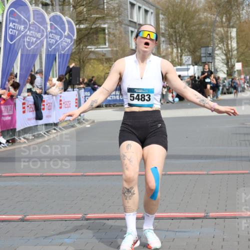 12.04.2026 - 45. Internationalen Wilhelmsburger Insellauf Strokosch-Dieckow http://msf.ph/oto/9469749 12.04.2026 12:50:37 Ziel 5280, 5483 meine-sportfotos.de