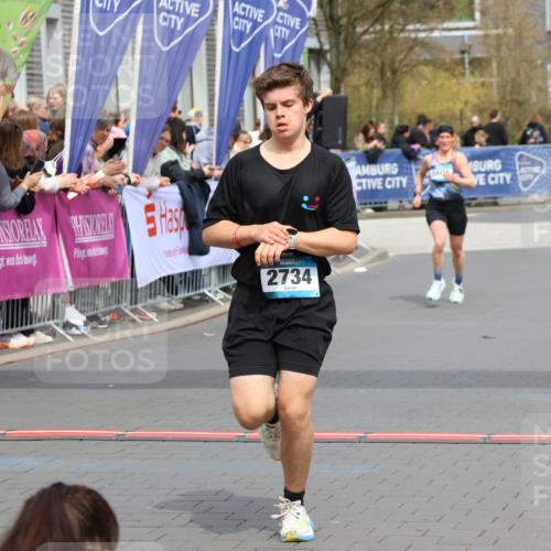 12.04.2026 - 45. Internationalen Wilhelmsburger Insellauf Strokosch-Dieckow http://msf.ph/oto/9469803 12.04.2026 12:50:45 Ziel 2734, 5601 meine-sportfotos.de
