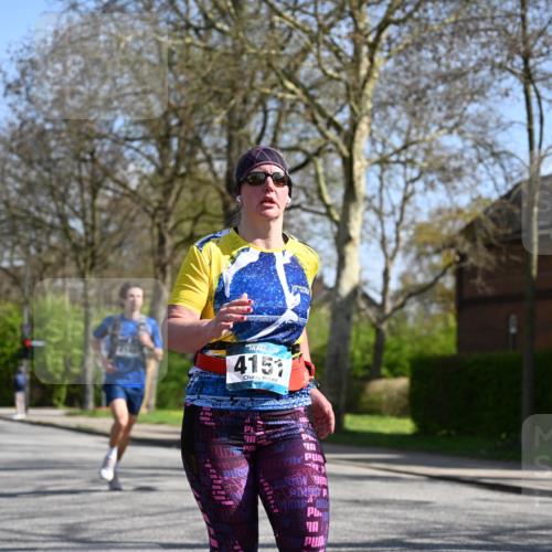 12.04.2026 - 45. Internationalen Wilhelmsburger Insellauf J. Mangold http://msf.ph/oto/9469826 12.04.2026 11:18:42 Ziel 2385, 3633, 3096, 3421, 2322, 4148, 4147, 3104, 4151, 2960, 2471 meine-sportfotos.de