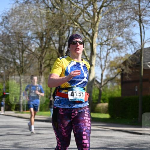 12.04.2026 - 45. Internationalen Wilhelmsburger Insellauf J. Mangold http://msf.ph/oto/9469828 12.04.2026 11:18:42 Ziel 2385, 3633, 3096, 3421, 2322, 4148, 4147, 3104, 4151, 2960, 2471 meine-sportfotos.de