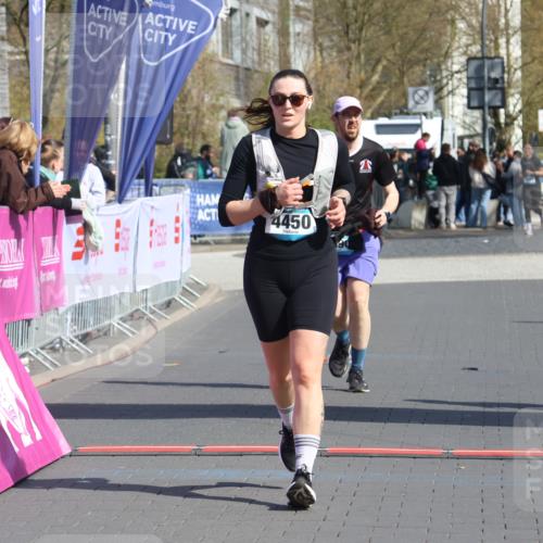 12.04.2026 - 45. Internationalen Wilhelmsburger Insellauf Strokosch-Dieckow http://msf.ph/oto/9469829 12.04.2026 11:24:45 Ziel 4450, 3719, 3690 meine-sportfotos.de