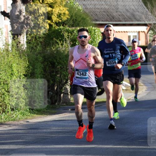 12.04.2026 - 45. Internationalen Wilhelmsburger Insellauf Yannick Fuchs http://msf.ph/oto/9469857 12.04.2026 08:53:58 Laufen 4342, 17, 4034, 2408, 5592 meine-sportfotos.de