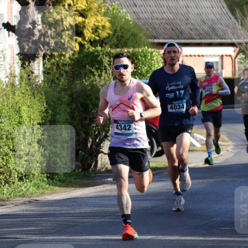 12.04.2026 - 45. Internationalen Wilhelmsburger Insellauf Yannick Fuchs http://msf.ph/oto/9469860 12.04.2026 08:53:58 Laufen 4342, 17, 4034, 2408, 5592 meine-sportfotos.de