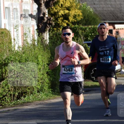 12.04.2026 - 45. Internationalen Wilhelmsburger Insellauf Yannick Fuchs http://msf.ph/oto/9469866 12.04.2026 08:53:59 Laufen 4342, 17, 4034, 240, 5592 meine-sportfotos.de