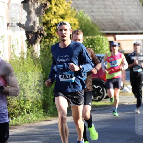12.04.2026 - 45. Internationalen Wilhelmsburger Insellauf Yannick Fuchs http://msf.ph/oto/9469875 12.04.2026 08:54:00 Laufen 4342, 1, 4034, 7, 2408, 152, 55 meine-sportfotos.de