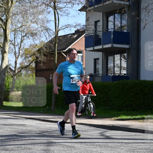 12.04.2026 - 45. Internationalen Wilhelmsburger Insellauf J. Mangold http://msf.ph/oto/9469926 12.04.2026 11:19:05 Ziel 4151, 2960, 2471, 2226, 5571, 5035, 4520, 3124, 3123, 2581 meine-sportfotos.de