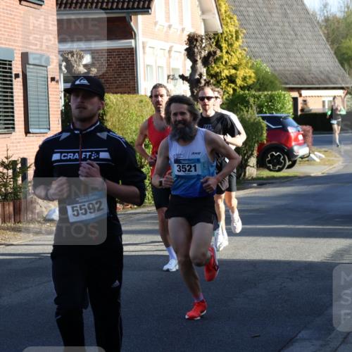 12.04.2026 - 45. Internationalen Wilhelmsburger Insellauf Yannick Fuchs http://msf.ph/oto/9469938 12.04.2026 08:54:06 Laufen 7001, 3521, 5592 meine-sportfotos.de