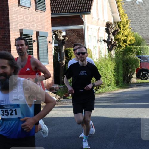 12.04.2026 - 45. Internationalen Wilhelmsburger Insellauf Yannick Fuchs http://msf.ph/oto/9469960 12.04.2026 08:54:08 Laufen 7001, 3521 meine-sportfotos.de