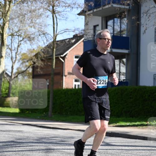 12.04.2026 - 45. Internationalen Wilhelmsburger Insellauf J. Mangold http://msf.ph/oto/9470005 12.04.2026 11:19:13 Ziel 2471, 2226, 5571, 5035, 4520, 4520, 3124, 3123, 2581, 2788, 4614 meine-sportfotos.de