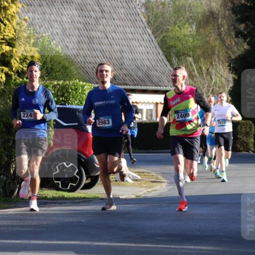 12.04.2026 - 45. Internationalen Wilhelmsburger Insellauf Yannick Fuchs http://msf.ph/oto/9470029 12.04.2026 08:54:18 Laufen 224, 2983, 2409, 2873 meine-sportfotos.de