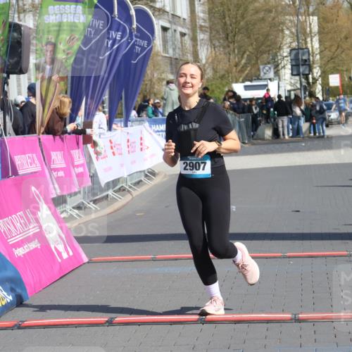12.04.2026 - 45. Internationalen Wilhelmsburger Insellauf Strokosch-Dieckow http://msf.ph/oto/9470042 12.04.2026 11:25:01 Ziel 2907 meine-sportfotos.de