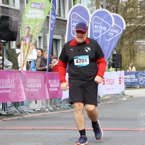 12.04.2026 - 45. Internationalen Wilhelmsburger Insellauf Strokosch-Dieckow http://msf.ph/oto/9470044 12.04.2026 13:39:28 Ziel 4701 meine-sportfotos.de