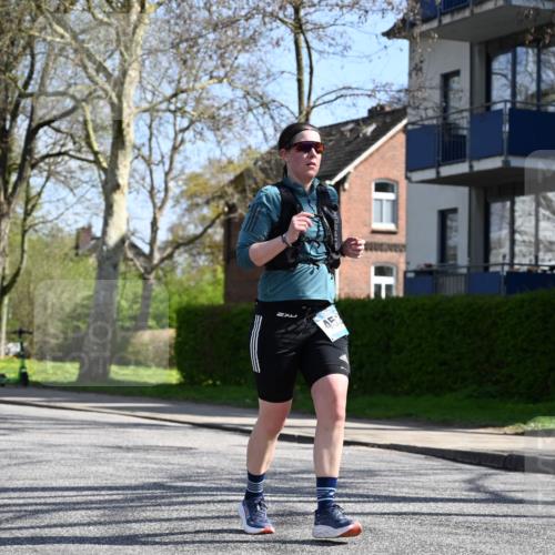 12.04.2026 - 45. Internationalen Wilhelmsburger Insellauf J. Mangold http://msf.ph/oto/9470062 12.04.2026 11:19:17 Ziel 2471, 2226, 5571, 5035, 4520, 3124, 3123, 2581, 2788, 4614, 2318 meine-sportfotos.de