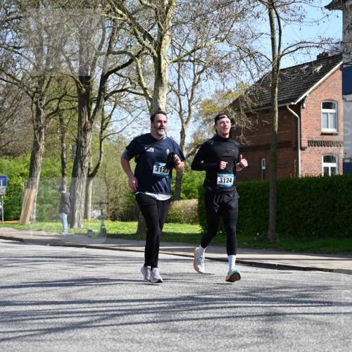 12.04.2026 - 45. Internationalen Wilhelmsburger Insellauf J. Mangold http://msf.ph/oto/9470070 12.04.2026 11:19:24 Ziel 2471, 2226, 5571, 5035, 4520, 3124, 3123, 2581, 2581, 2788, 4614, 2318, 4058, 3707, 4446, 4165 meine-sportfotos.de
