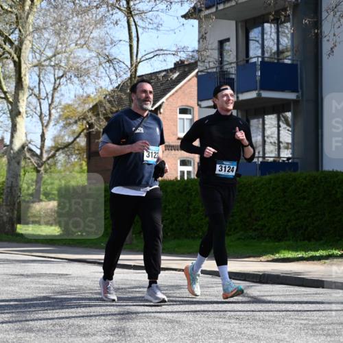 12.04.2026 - 45. Internationalen Wilhelmsburger Insellauf J. Mangold http://msf.ph/oto/9470100 12.04.2026 11:19:25 Ziel 2226, 5571, 5035, 4520, 3124, 3123, 2581, 2788, 4614, 2318, 4058, 3707, 4446, 4165 meine-sportfotos.de