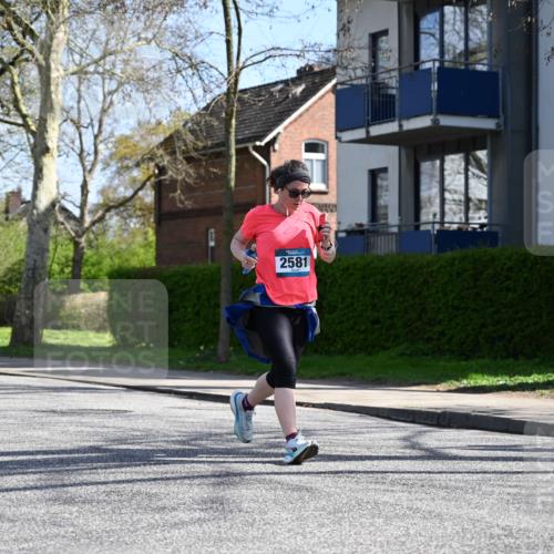 12.04.2026 - 45. Internationalen Wilhelmsburger Insellauf J. Mangold http://msf.ph/oto/9470140 12.04.2026 11:19:33 Ziel 5571, 5035, 4520, 3124, 3123, 2581, 2788, 2788, 4614, 2318, 4058, 3707, 4446, 4165 meine-sportfotos.de