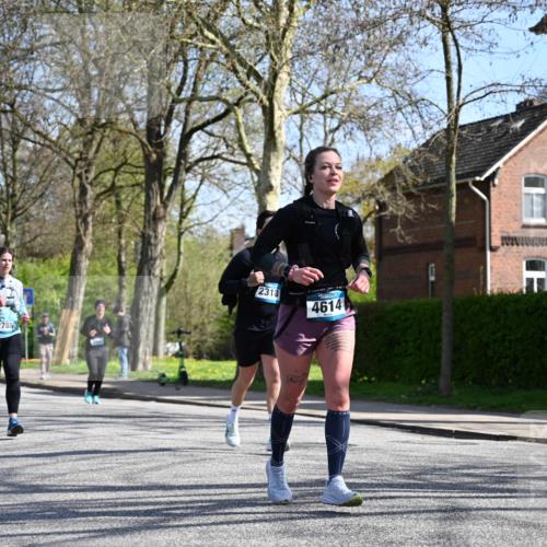 12.04.2026 - 45. Internationalen Wilhelmsburger Insellauf J. Mangold http://msf.ph/oto/9470175 12.04.2026 11:19:43 Ziel 2581, 2788, 4614, 2318, 4058, 3707, 4446, 4165 meine-sportfotos.de