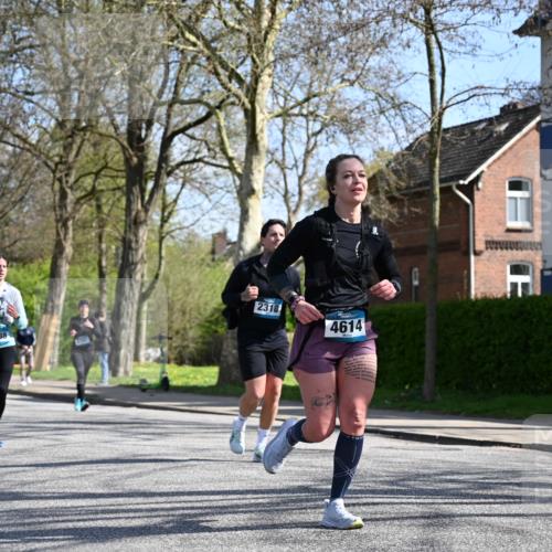 12.04.2026 - 45. Internationalen Wilhelmsburger Insellauf J. Mangold http://msf.ph/oto/9470180 12.04.2026 11:19:44 Ziel 2581, 2788, 4614, 2318, 4058, 4058, 3707, 4446, 4165 meine-sportfotos.de