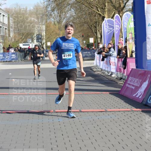 12.04.2026 - 45. Internationalen Wilhelmsburger Insellauf Strokosch-Dieckow http://msf.ph/oto/9470206 12.04.2026 11:25:33 Ziel 4146, 4519 meine-sportfotos.de