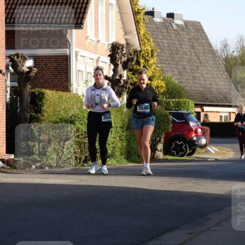 12.04.2026 - 45. Internationalen Wilhelmsburger Insellauf Yannick Fuchs http://msf.ph/oto/9470208 12.04.2026 09:05:16 Laufen 3544, 3545, 2093 meine-sportfotos.de