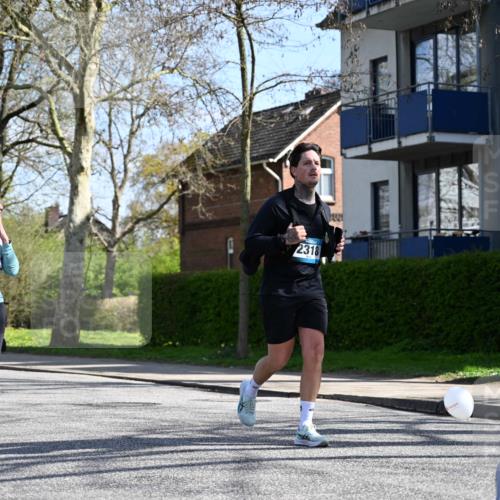 12.04.2026 - 45. Internationalen Wilhelmsburger Insellauf J. Mangold http://msf.ph/oto/9470229 12.04.2026 11:19:45 Ziel 2581, 2788, 4614, 2318, 4058, 3707, 4446, 4165 meine-sportfotos.de