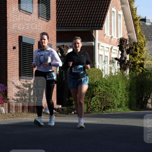 12.04.2026 - 45. Internationalen Wilhelmsburger Insellauf Yannick Fuchs http://msf.ph/oto/9470235 12.04.2026 09:05:19 Laufen 3545, 3544 meine-sportfotos.de
