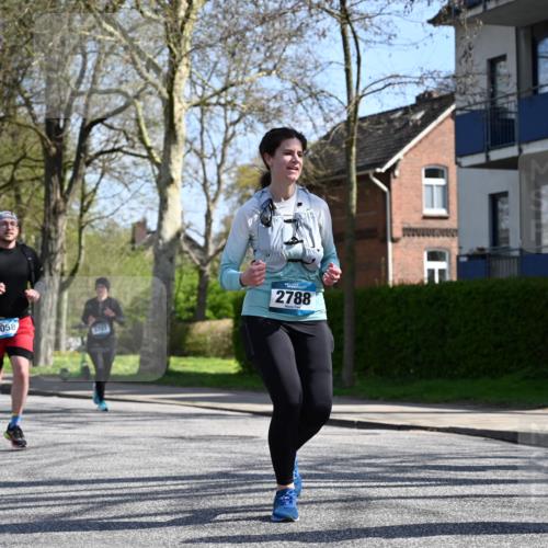 12.04.2026 - 45. Internationalen Wilhelmsburger Insellauf J. Mangold http://msf.ph/oto/9470254 12.04.2026 11:19:46 Ziel 2581, 2788, 4614, 2318, 4058, 3707, 4446, 4165 meine-sportfotos.de