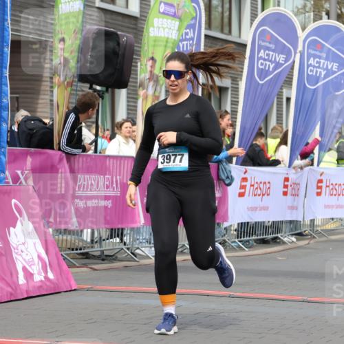 12.04.2026 - 45. Internationalen Wilhelmsburger Insellauf Strokosch-Dieckow http://msf.ph/oto/9470287 12.04.2026 13:39:18 Ziel 3977 meine-sportfotos.de
