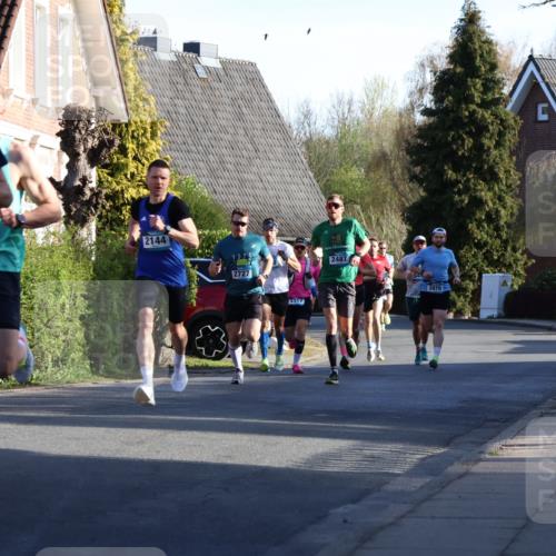 12.04.2026 - 45. Internationalen Wilhelmsburger Insellauf Yannick Fuchs http://msf.ph/oto/9470326 12.04.2026 08:54:39 Laufen 5676, 119, 2144, 2727, 3317, 2487, 3979 meine-sportfotos.de