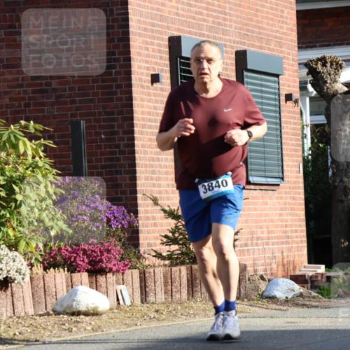 12.04.2026 - 45. Internationalen Wilhelmsburger Insellauf Yannick Fuchs http://msf.ph/oto/9470340 12.04.2026 09:05:36 Laufen 3840 meine-sportfotos.de