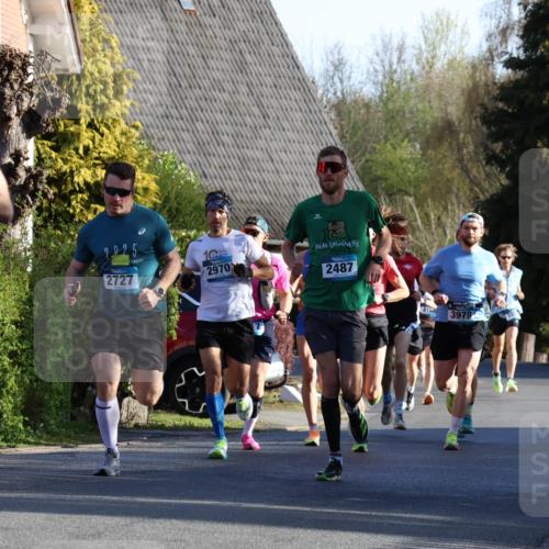 12.04.2026 - 45. Internationalen Wilhelmsburger Insellauf Yannick Fuchs http://msf.ph/oto/9470347 12.04.2026 08:54:41 Laufen 2144, 2025, 2727, 10, 2970, 2487, 4162, 3979 meine-sportfotos.de