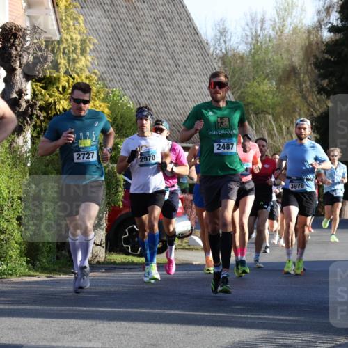 12.04.2026 - 45. Internationalen Wilhelmsburger Insellauf Yannick Fuchs http://msf.ph/oto/9470351 12.04.2026 08:54:41 Laufen 2144, 025, 2727, 2970, 2487, 3979 meine-sportfotos.de