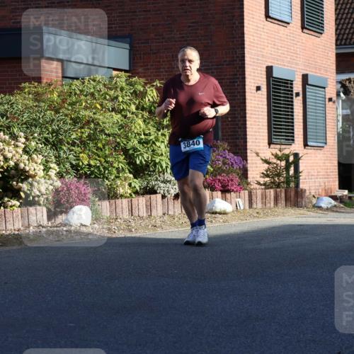 12.04.2026 - 45. Internationalen Wilhelmsburger Insellauf Yannick Fuchs http://msf.ph/oto/9470355 12.04.2026 09:05:37 Laufen 3840 meine-sportfotos.de